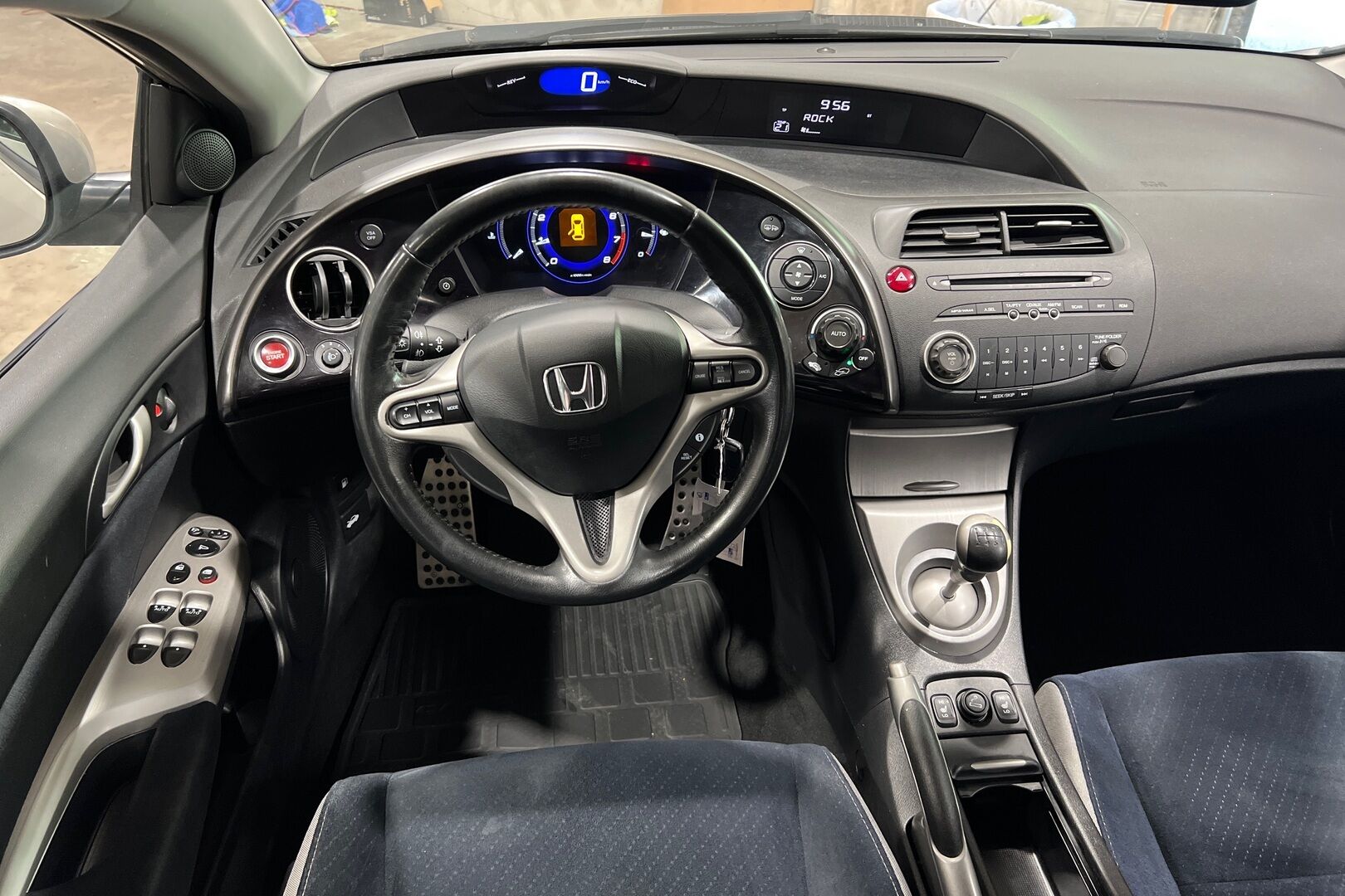 Honda Civic iso kuva 8
