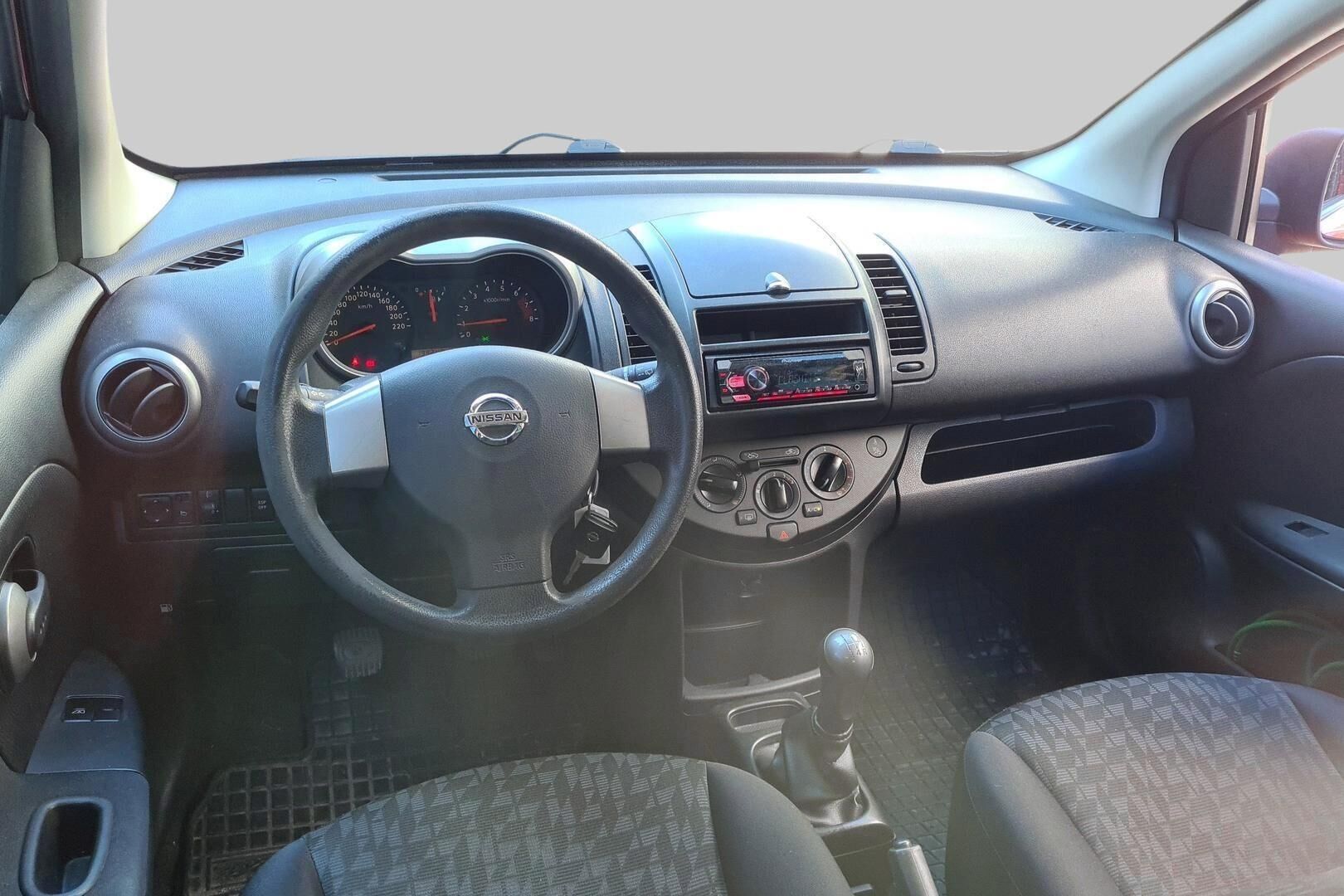 Nissan Note iso kuva 1