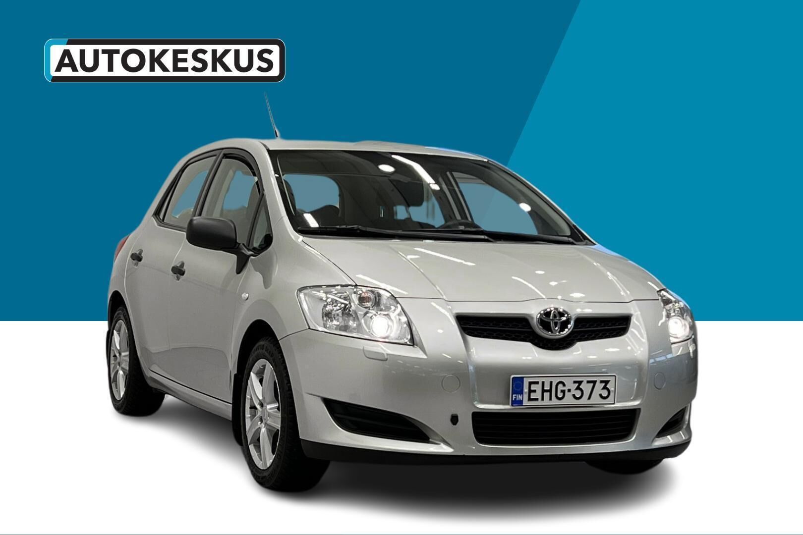 Toyota Auris iso kuva 3