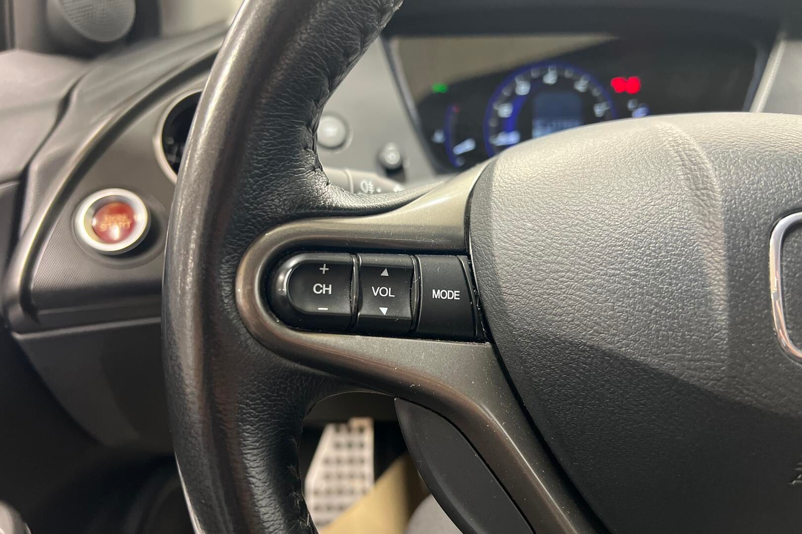 Honda Civic iso kuva 14