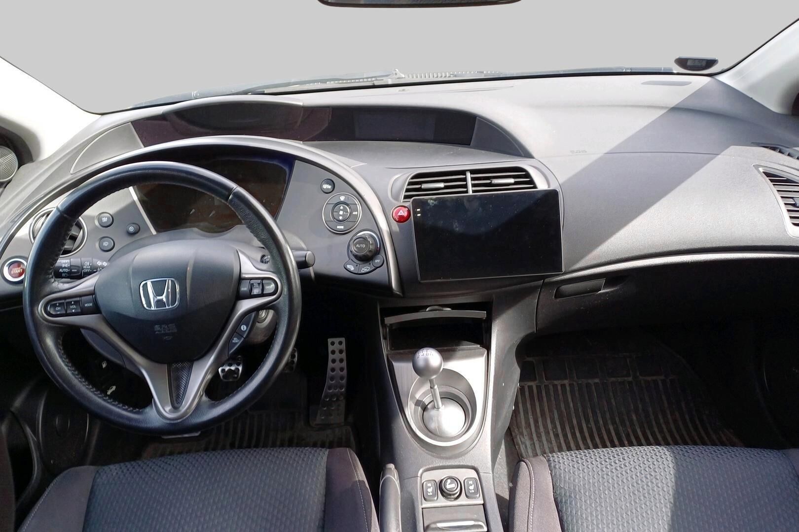 Honda Civic iso kuva 2