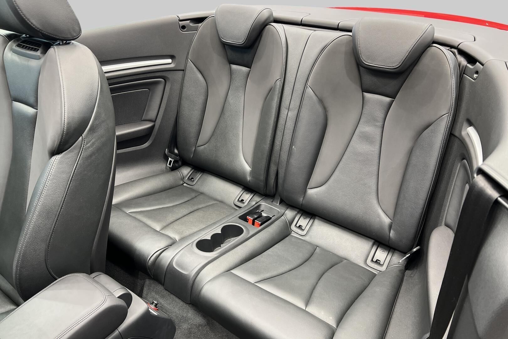 Audi A3 iso kuva 10