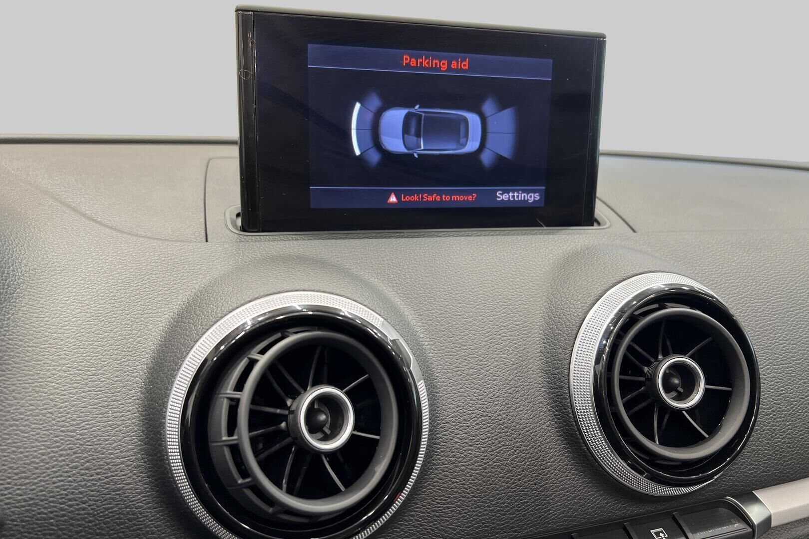 Audi A3 iso kuva 15