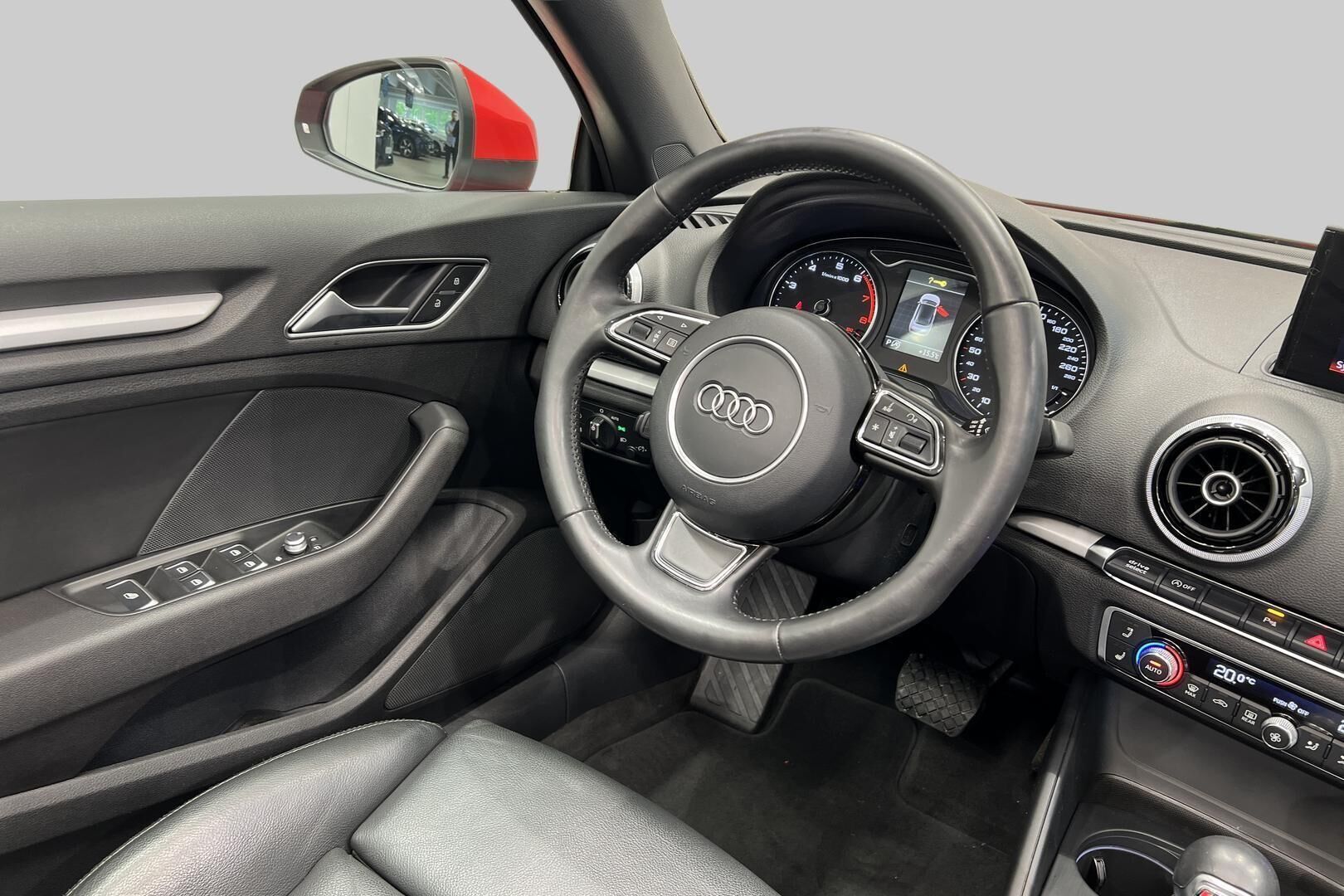 Audi A3 iso kuva 31