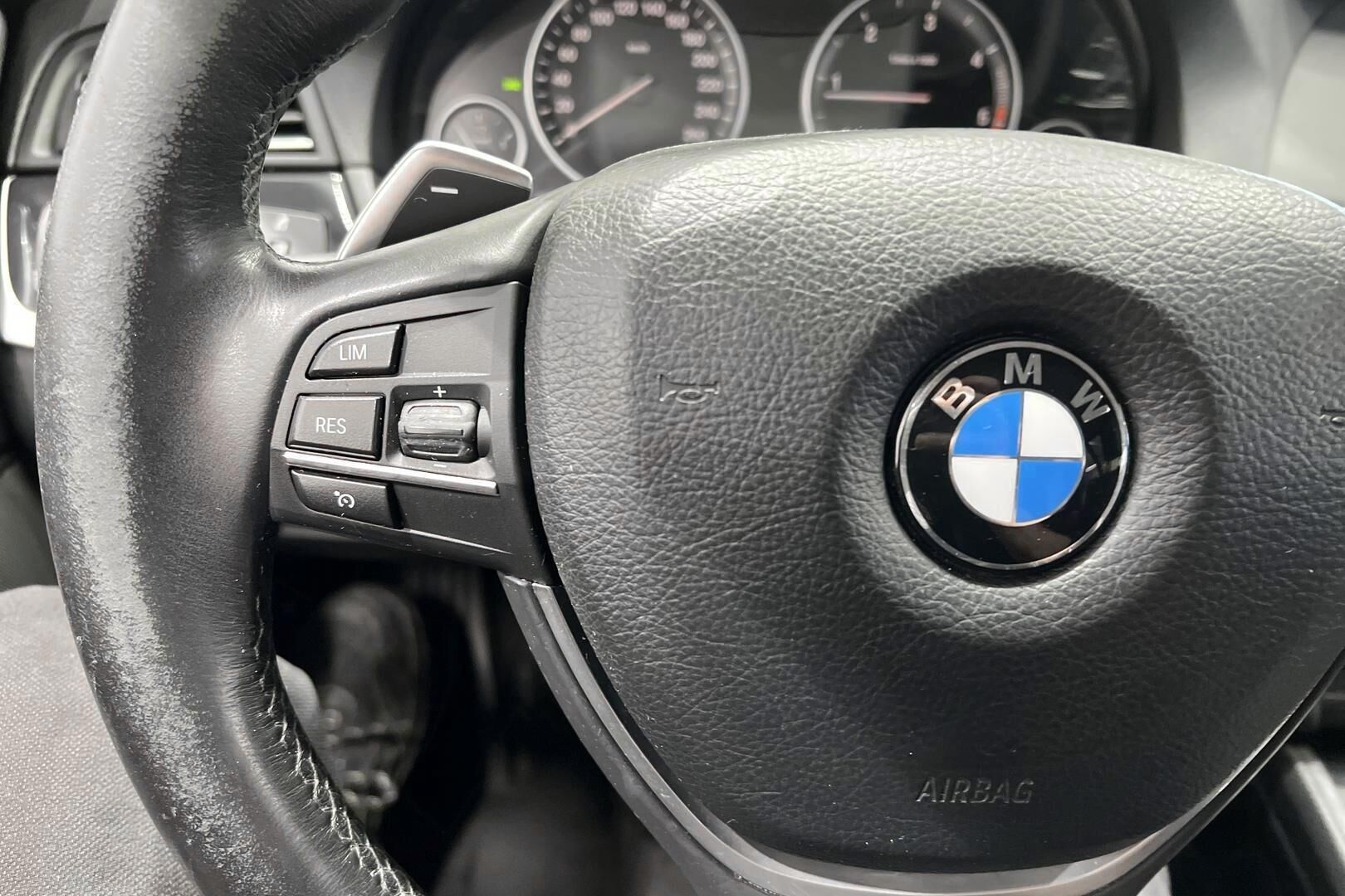 BMW 5-sarja iso kuva 23