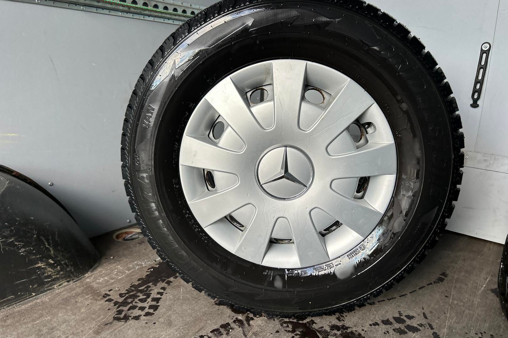 Mercedes-Benz Sprinter iso kuva 14