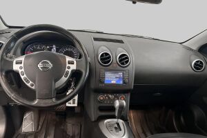 Nissan Qashqai+2 esikatselu 11