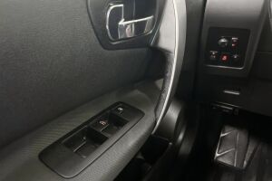 Nissan Qashqai+2 esikatselu 22