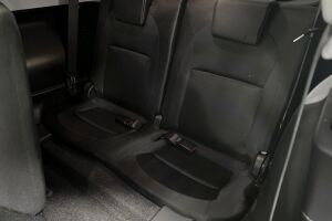 Nissan Qashqai+2 esikatselu 26