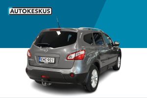 Nissan Qashqai+2 esikatselu 5