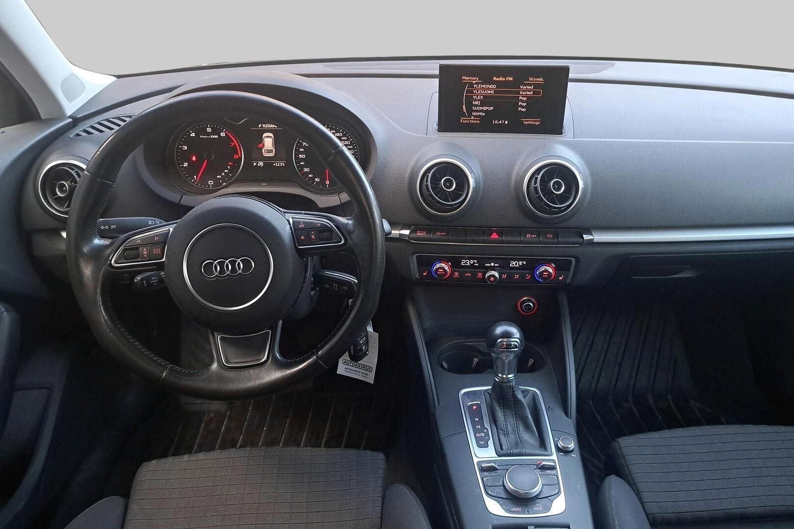 Audi A3 iso kuva 2