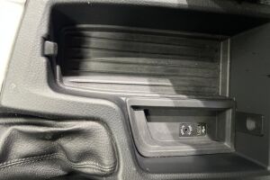 BMW 3-SARJA esikatselu 21