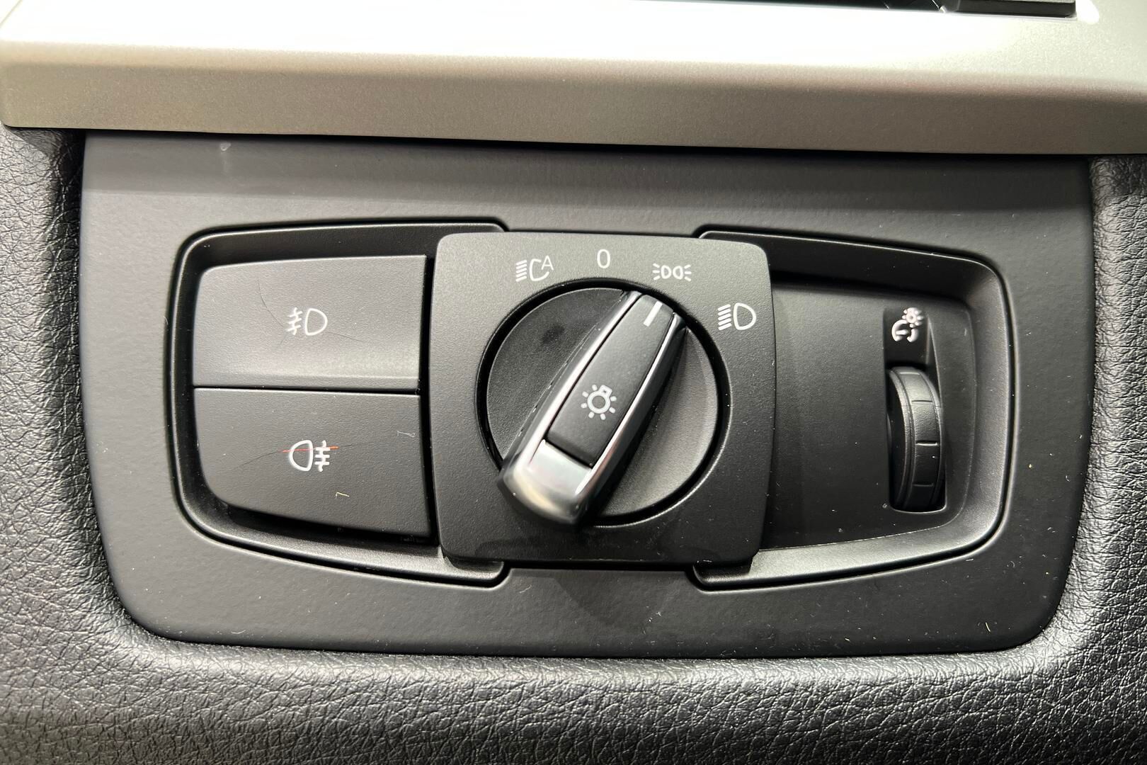 BMW 3-SARJA iso kuva 25