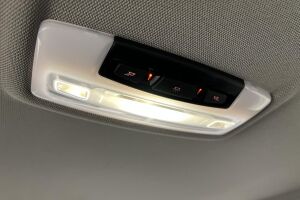 BMW 3-SARJA esikatselu 28