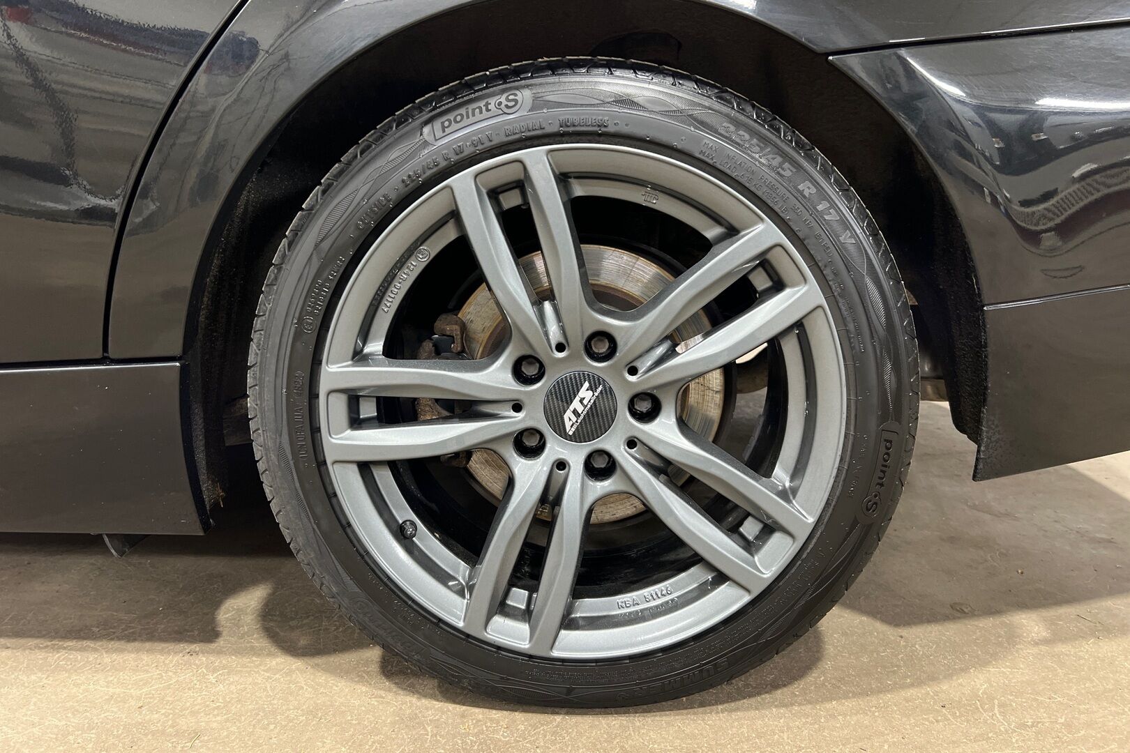 BMW 3-sarja iso kuva 10
