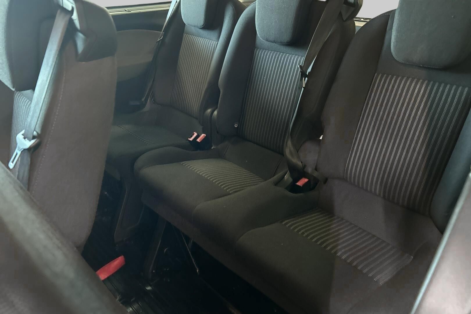 Ford Tourneo Custom iso kuva 14