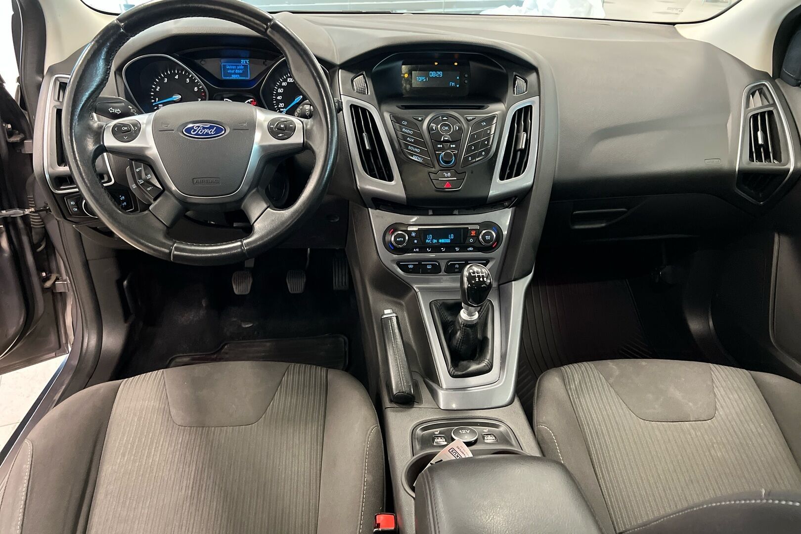 Ford Focus iso kuva 18