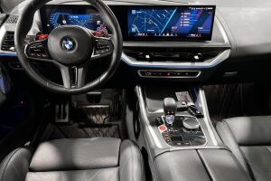 BMW XM esikatselu 9