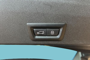 BMW XM esikatselu 12
