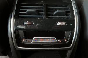 BMW XM esikatselu 15