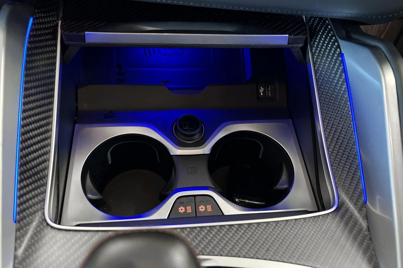 BMW XM iso kuva 27