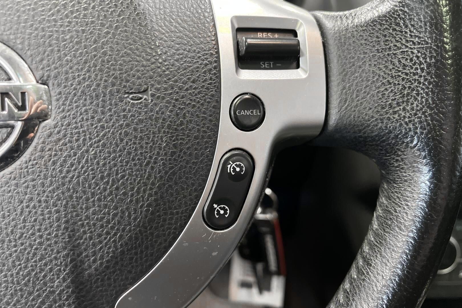 Nissan Qashqai+2 iso kuva 17