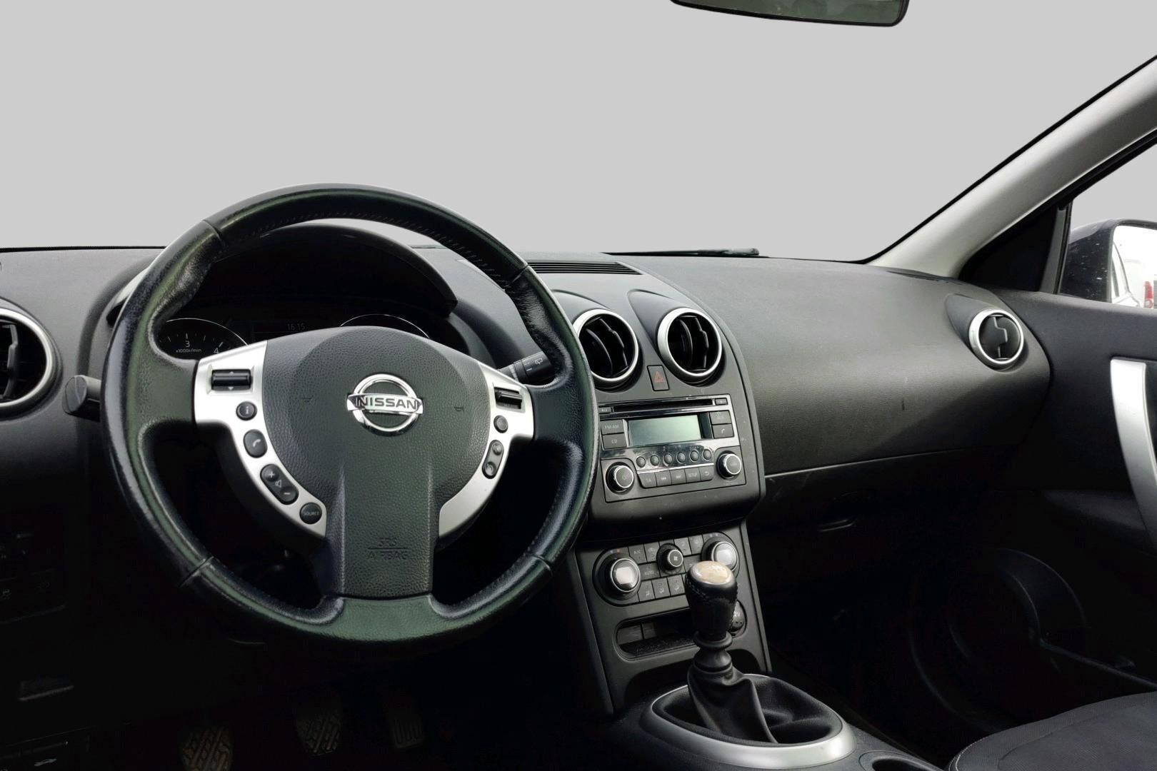 Nissan Qashqai+2 iso kuva 2