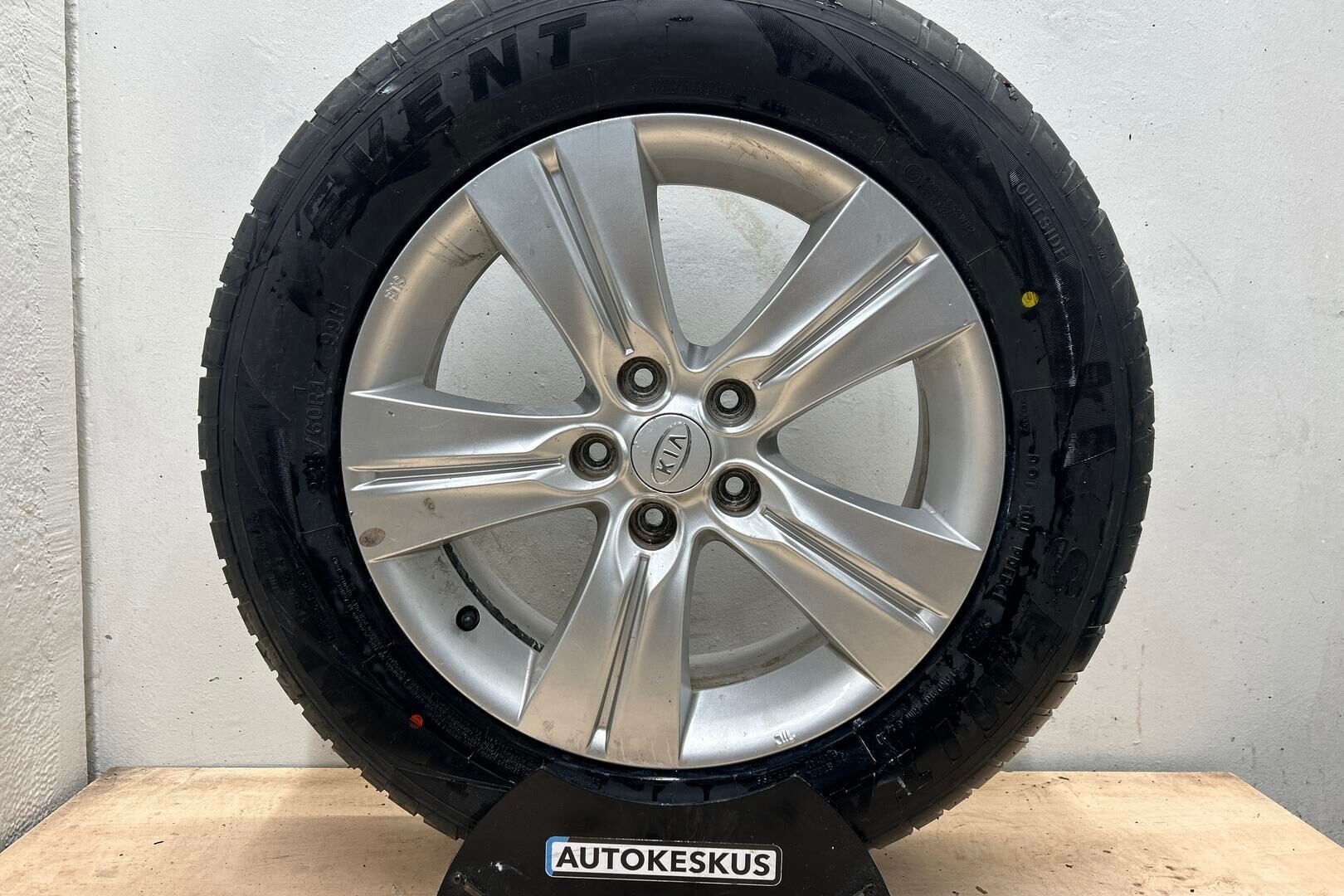 Kia Sportage iso kuva 13