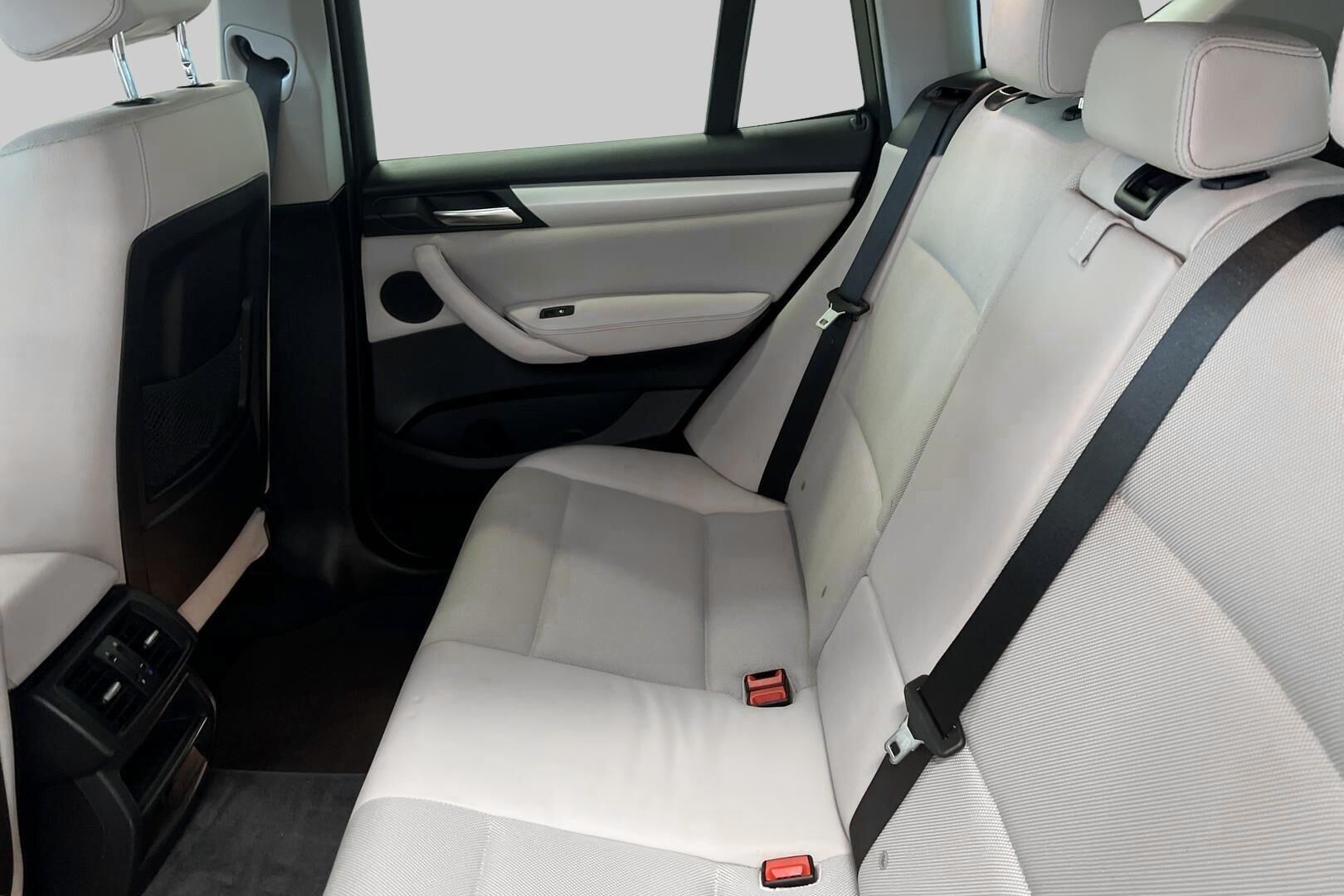 BMW X3 iso kuva 10