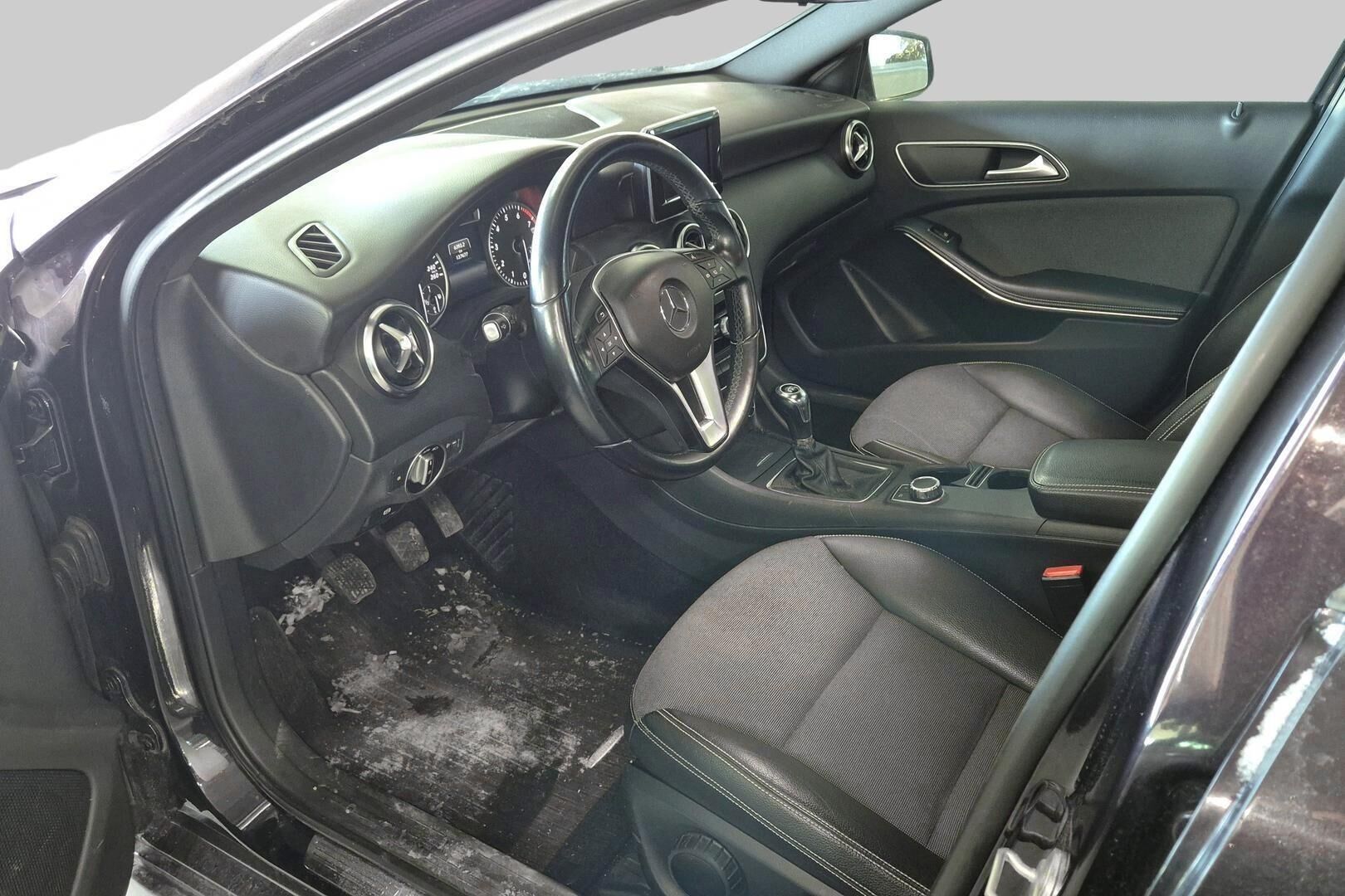 Mercedes-Benz A iso kuva 1