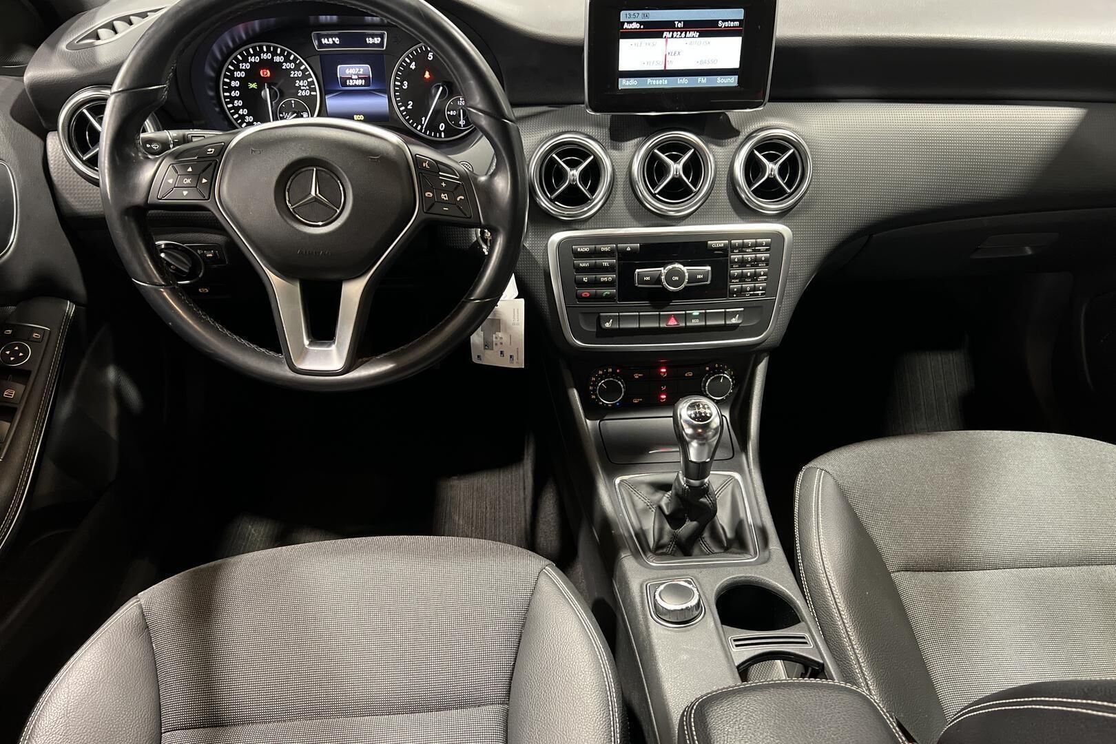 Mercedes-Benz A iso kuva 11