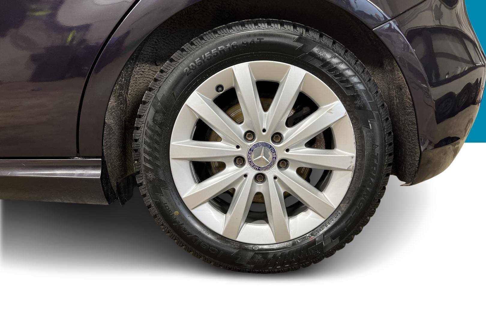 Mercedes-Benz A iso kuva 13