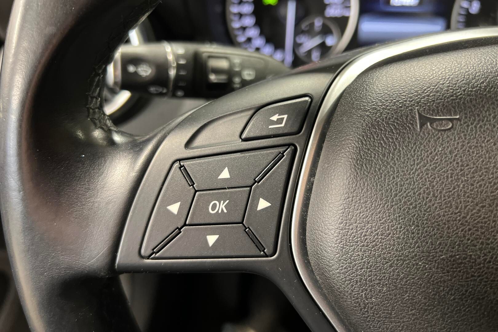 Mercedes-Benz A iso kuva 14