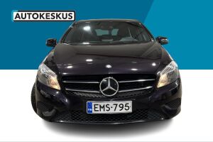 Mercedes-Benz A esikatselu 2
