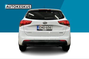 Kia cee'd esikatselu 6