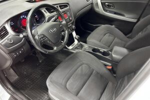 Kia cee'd esikatselu 9