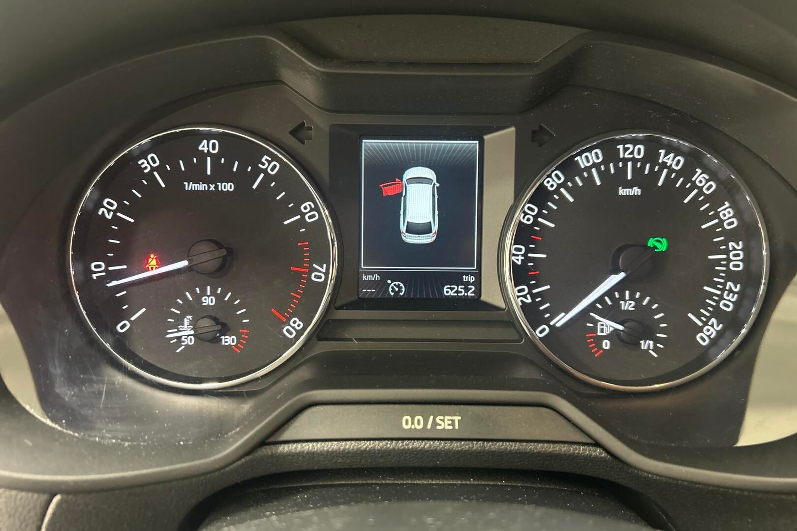 Skoda Octavia iso kuva 13