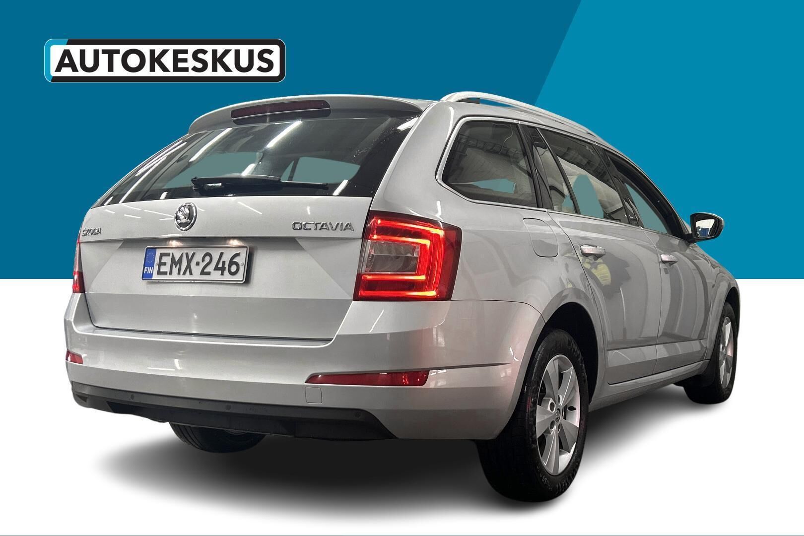 Skoda Octavia iso kuva 2