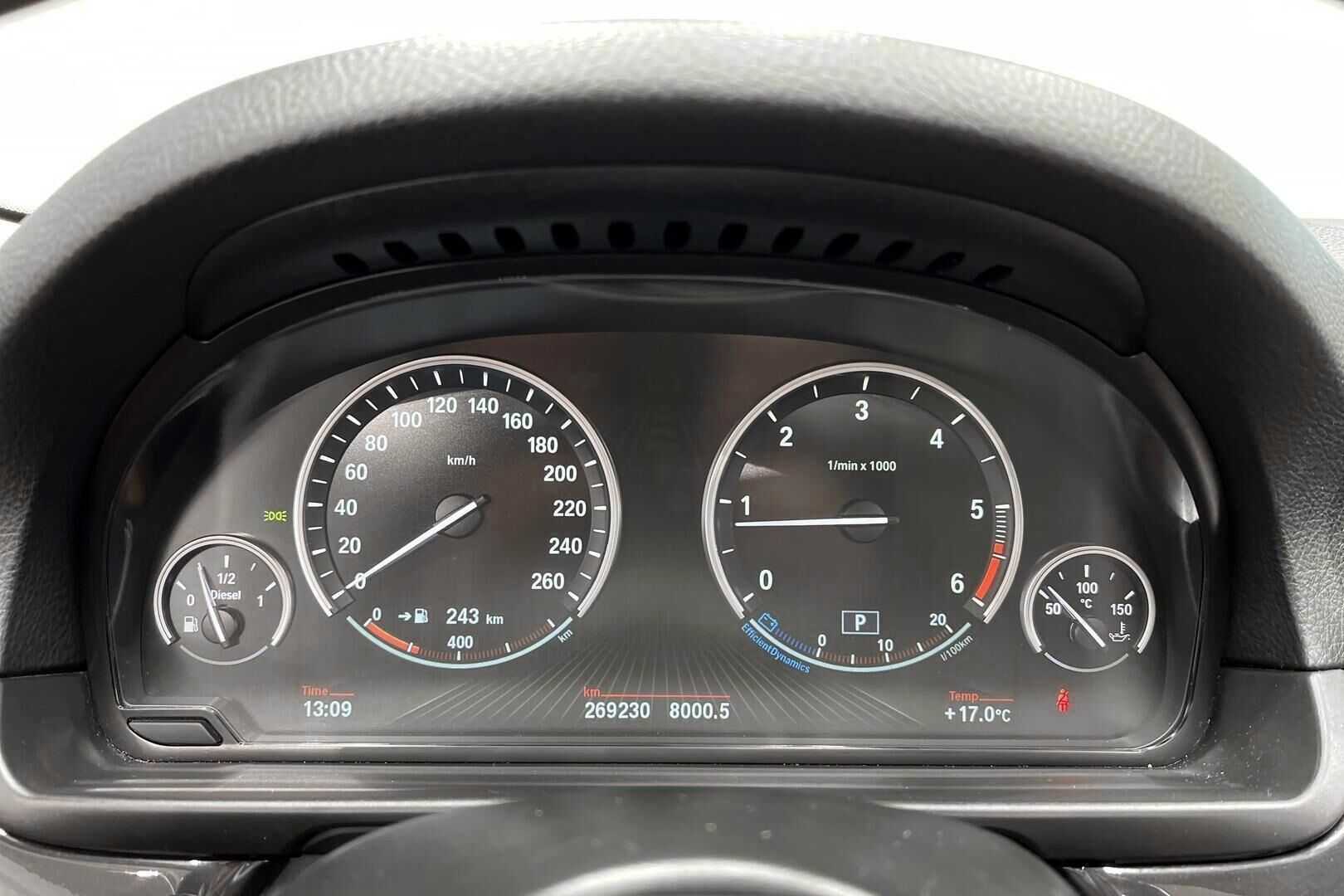 BMW 5-SARJA iso kuva 14