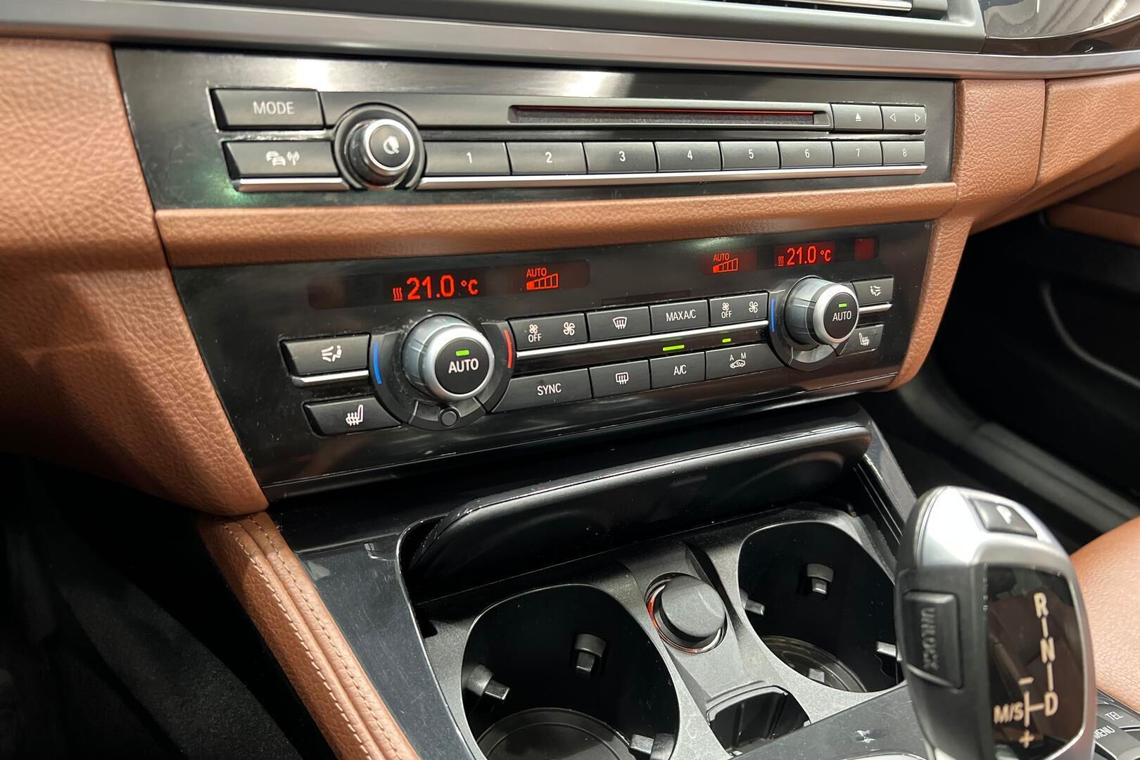 BMW 5-SARJA iso kuva 21