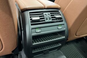 BMW 5-SARJA esikatselu 30