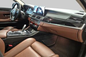 BMW 5-SARJA esikatselu 5