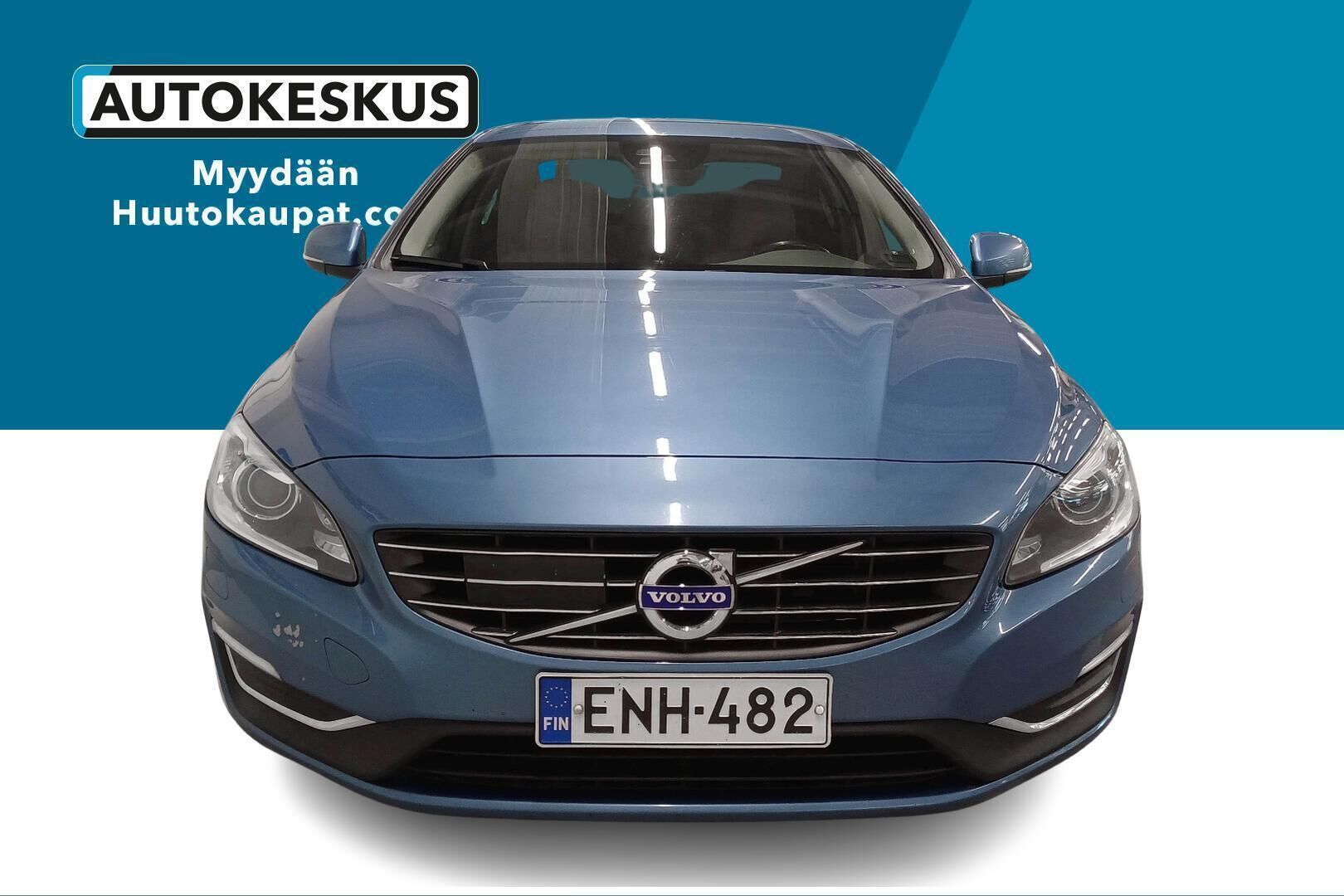 Volvo S60 iso kuva 1