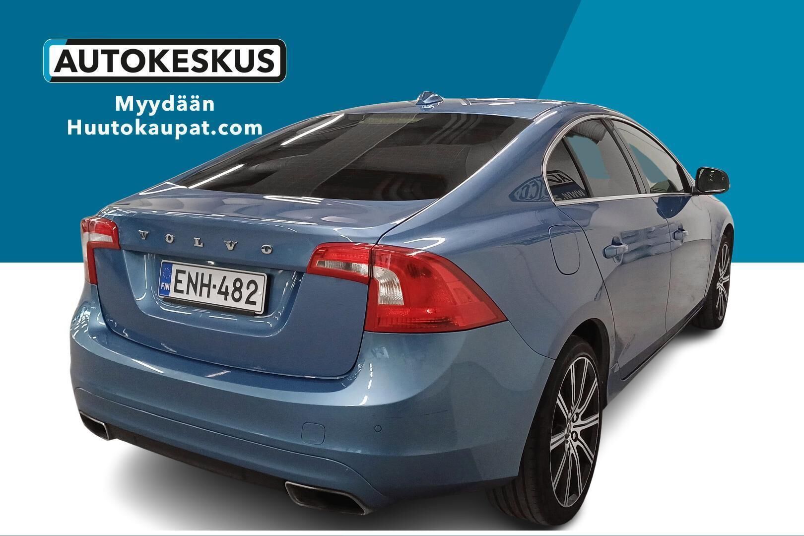 Volvo S60 iso kuva 4