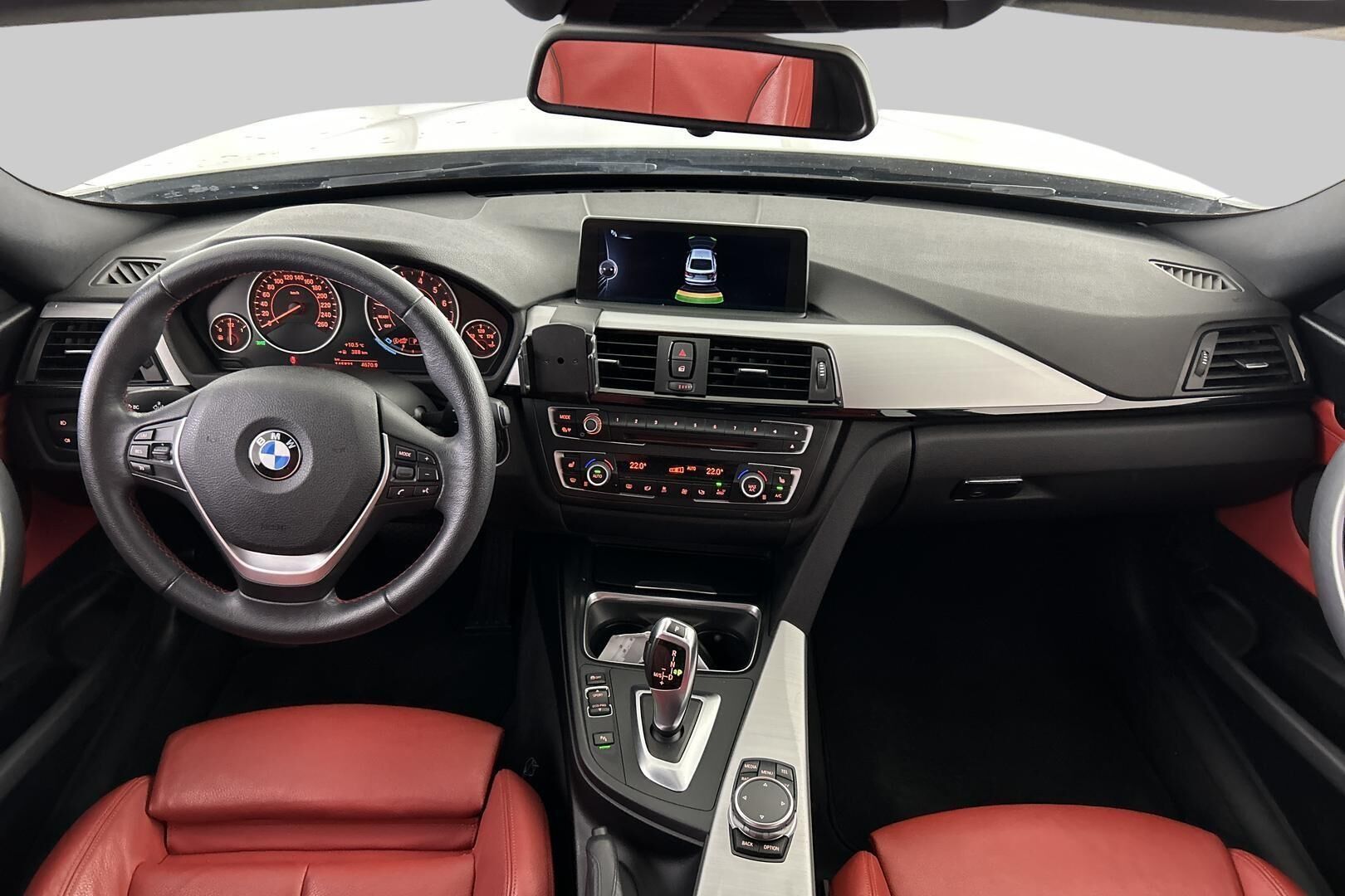 BMW 3-SARJA iso kuva 11