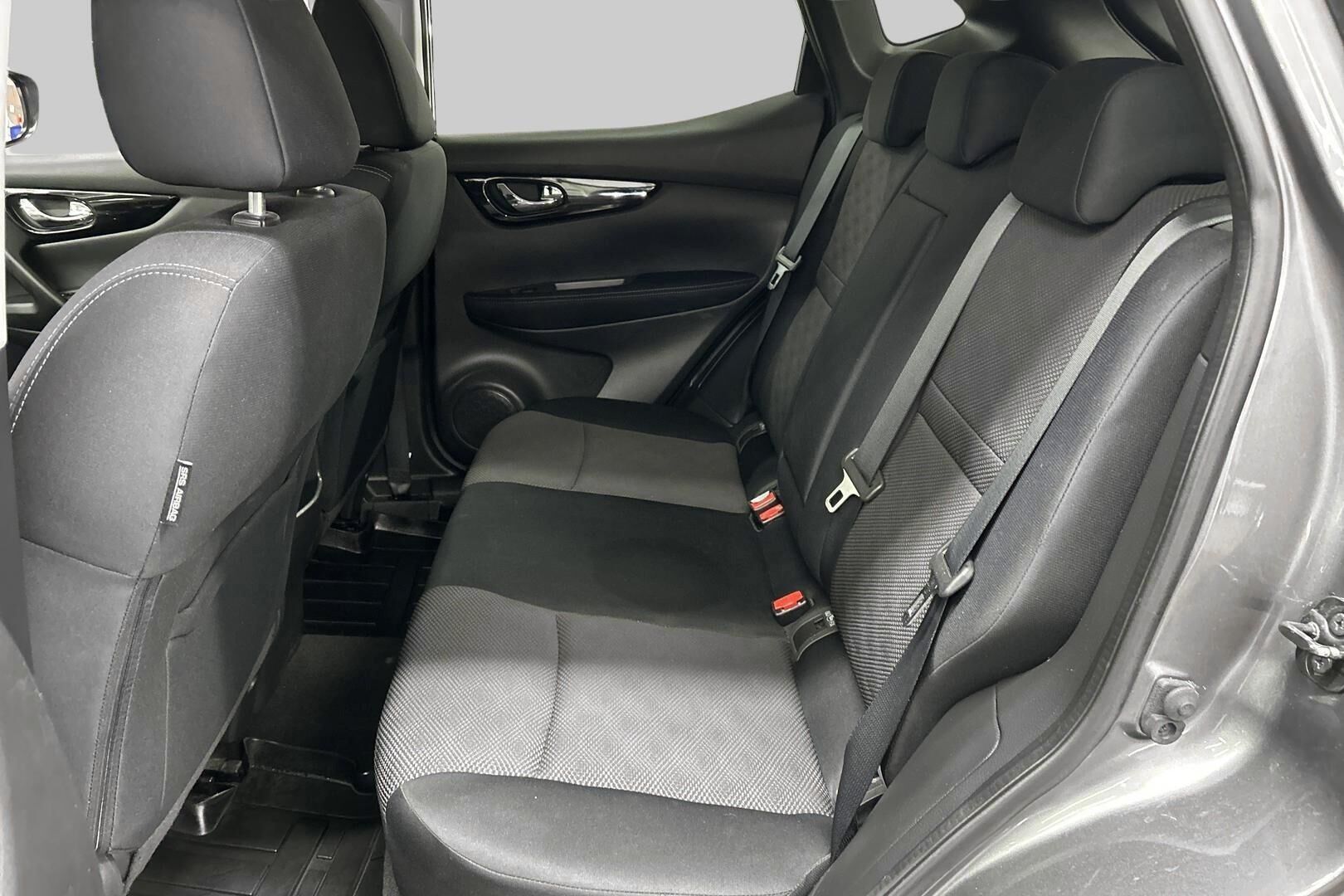 Nissan Qashqai iso kuva 10