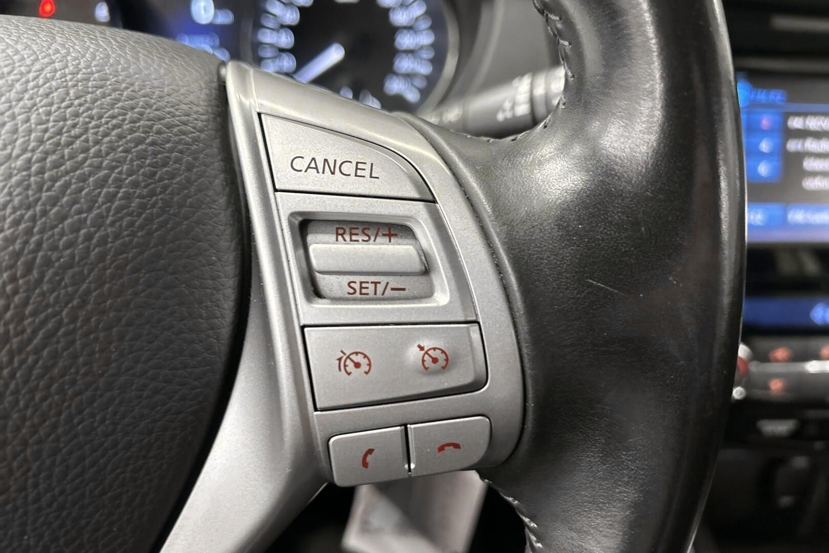 Nissan Qashqai iso kuva 17