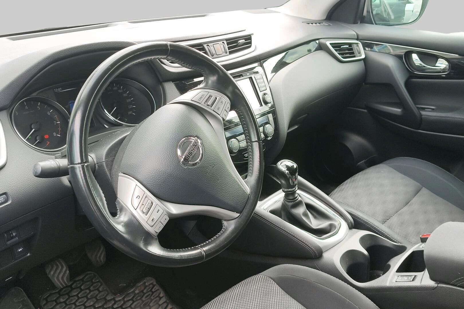 Nissan Qashqai iso kuva 4