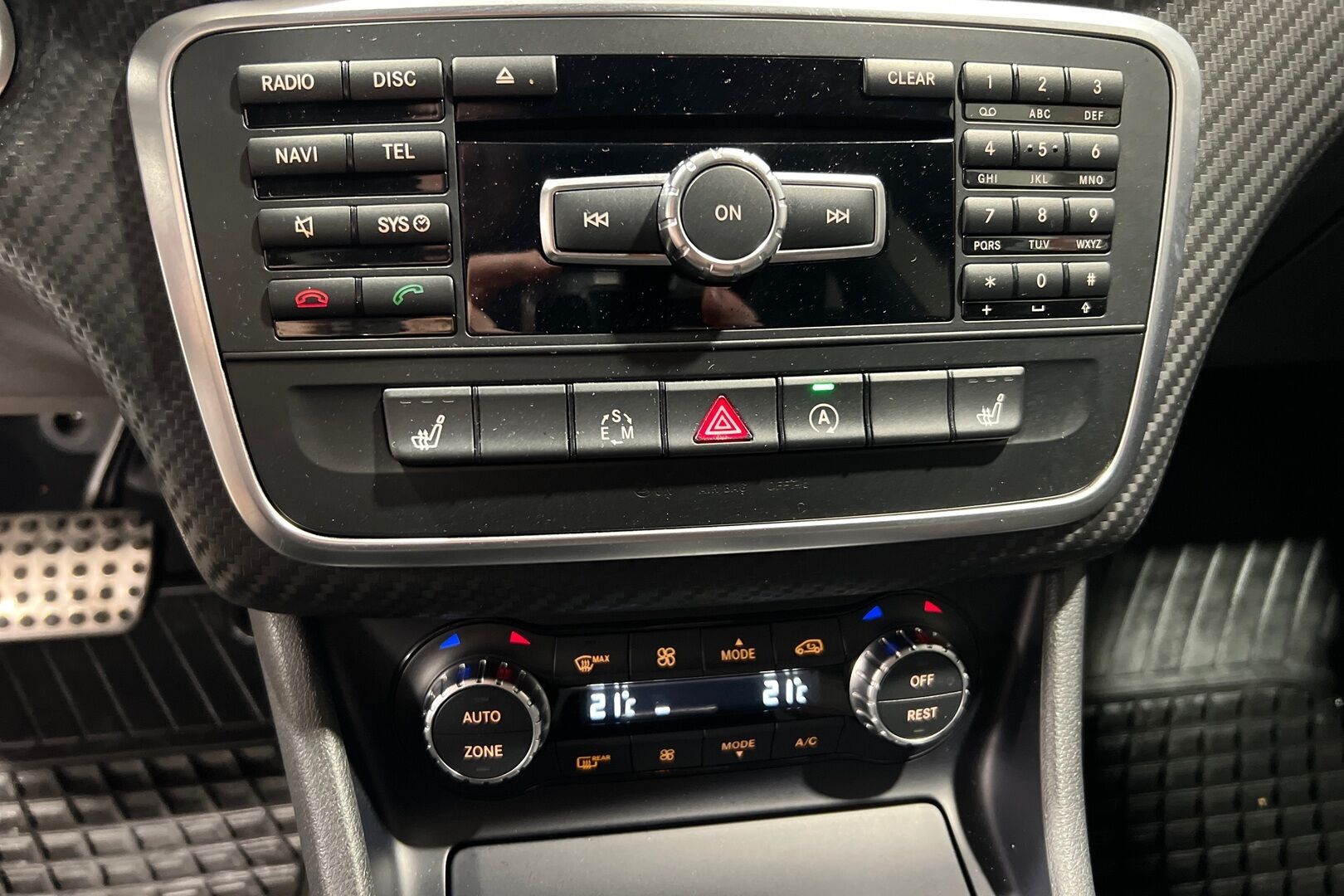 Mercedes-Benz A iso kuva 14