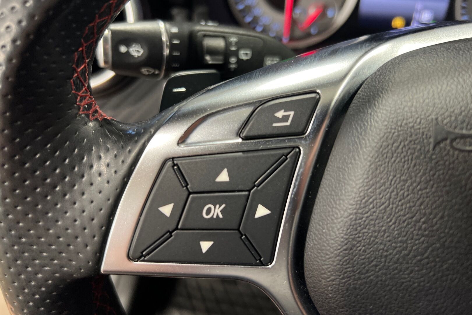 Mercedes-Benz A iso kuva 16